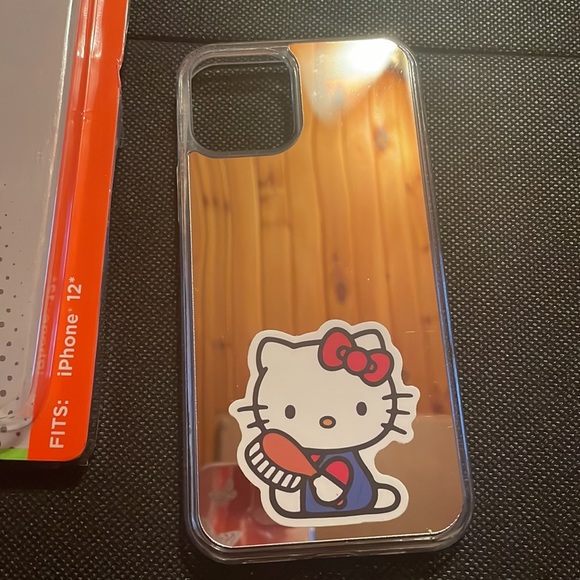 Hello kitty iPhone 12 case - Picture 2 of 6